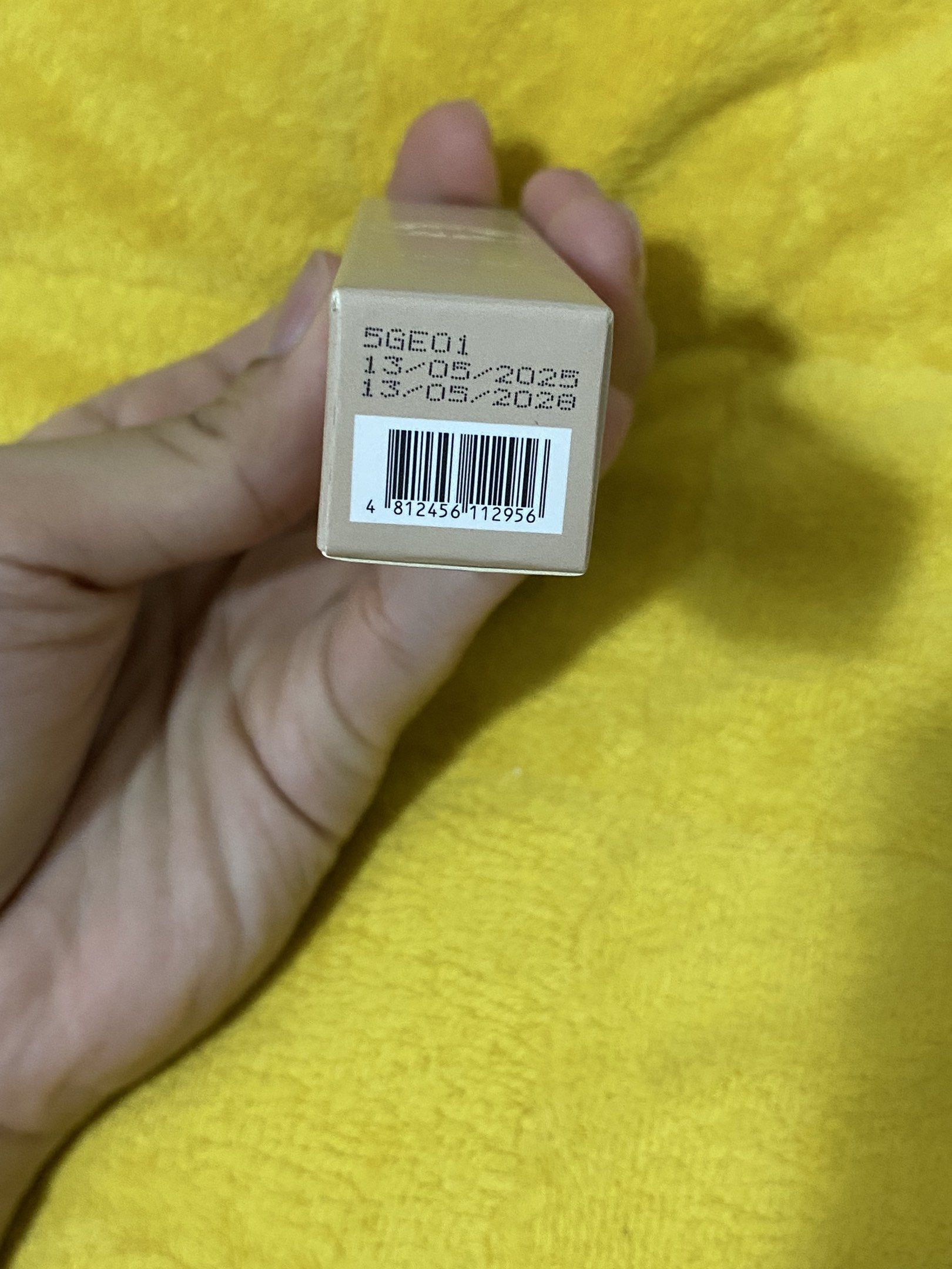 Sunnies Face Lip Glaze (Category: Makeup) located in Pasig City. Submitted by Keayyy (Listing ID 1417200277, Image 2). Description: Bn unopened and unswatched.