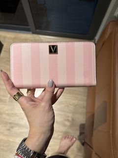 (Category: ) located in . Submitted by victorialuvs (Listing ID 1417155088, Image 1). Description: .