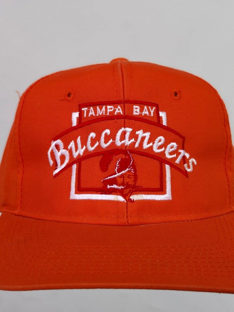 Vintage Tampa Bay Bucaneers Snapback (Category: Caps & Hats) located in Manila. Submitted by pogipabili (Listing ID 1371552873, Image 2). Description: youngan snaps no issue.