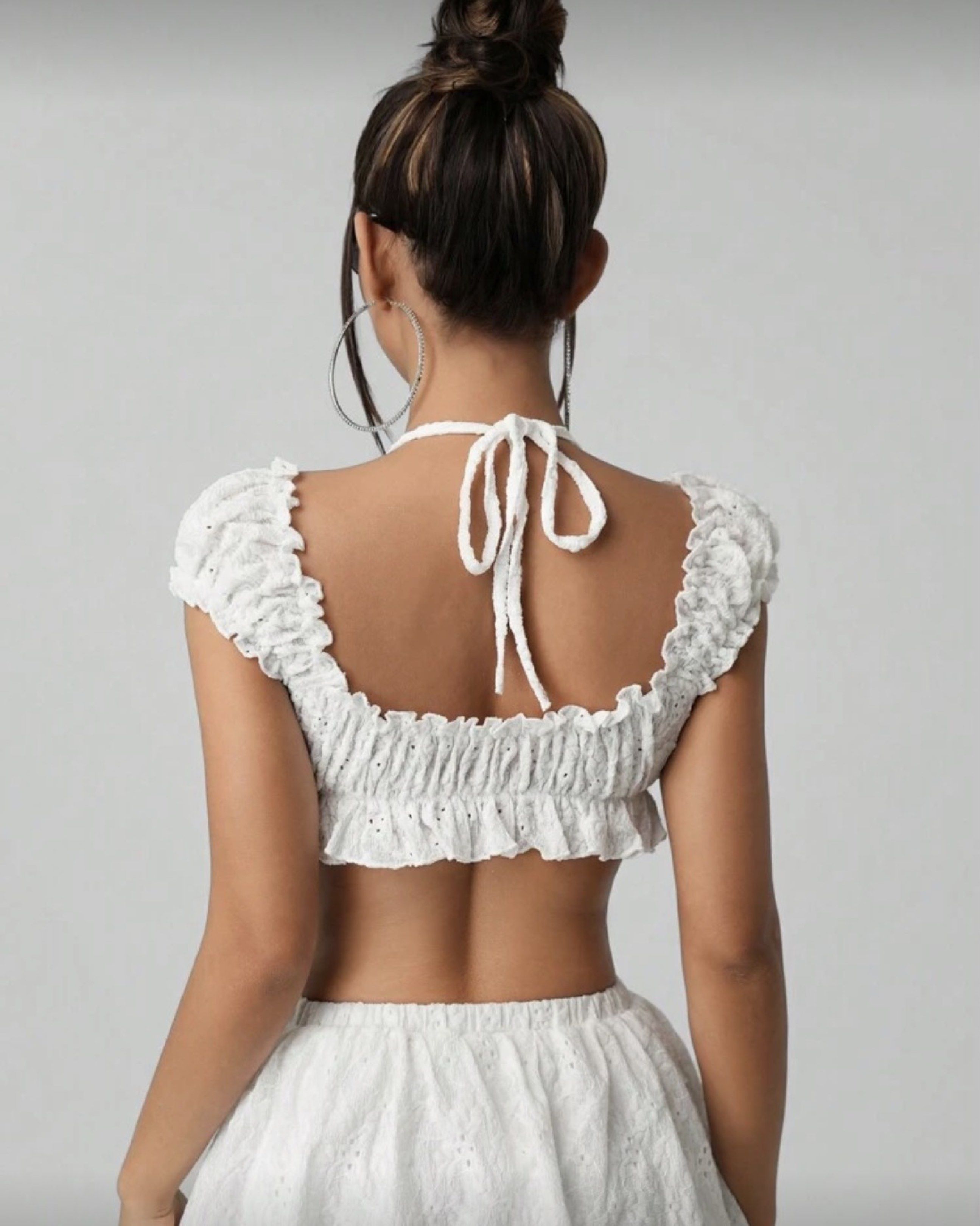 White Beach Top (Category: Sleeveless) located in Manila. Submitted by clyssdcc (Listing ID 1417190830, Image 2). Description: bnew.