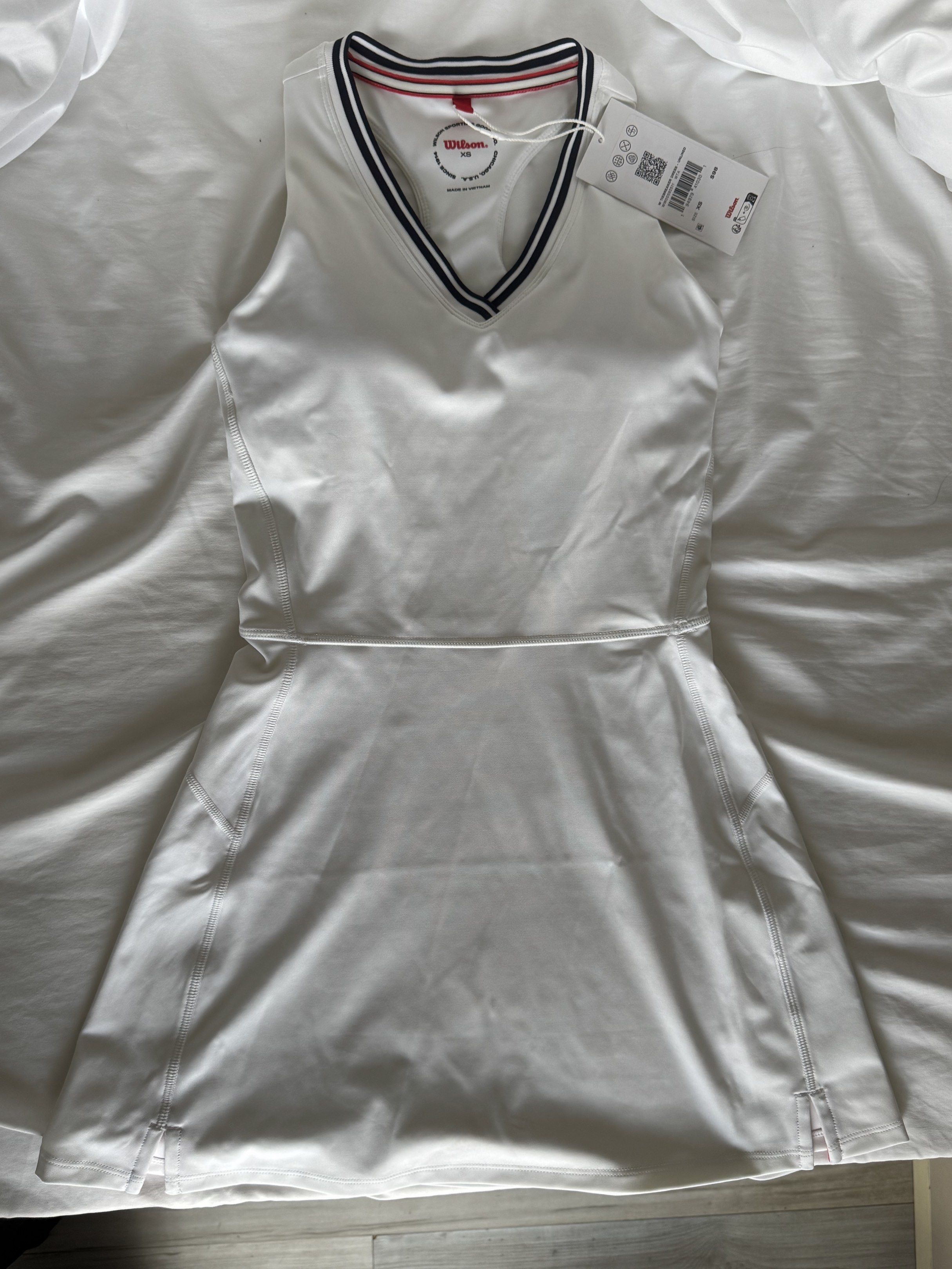 Wilson Tennis Dress (Category: Activewear) located in Makati City. Submitted by marsss. (Listing ID 1417119328, Image 2). Description: Wilson tiebreaker dress - unlined w tag XS RFS - wrong size Bought in US.