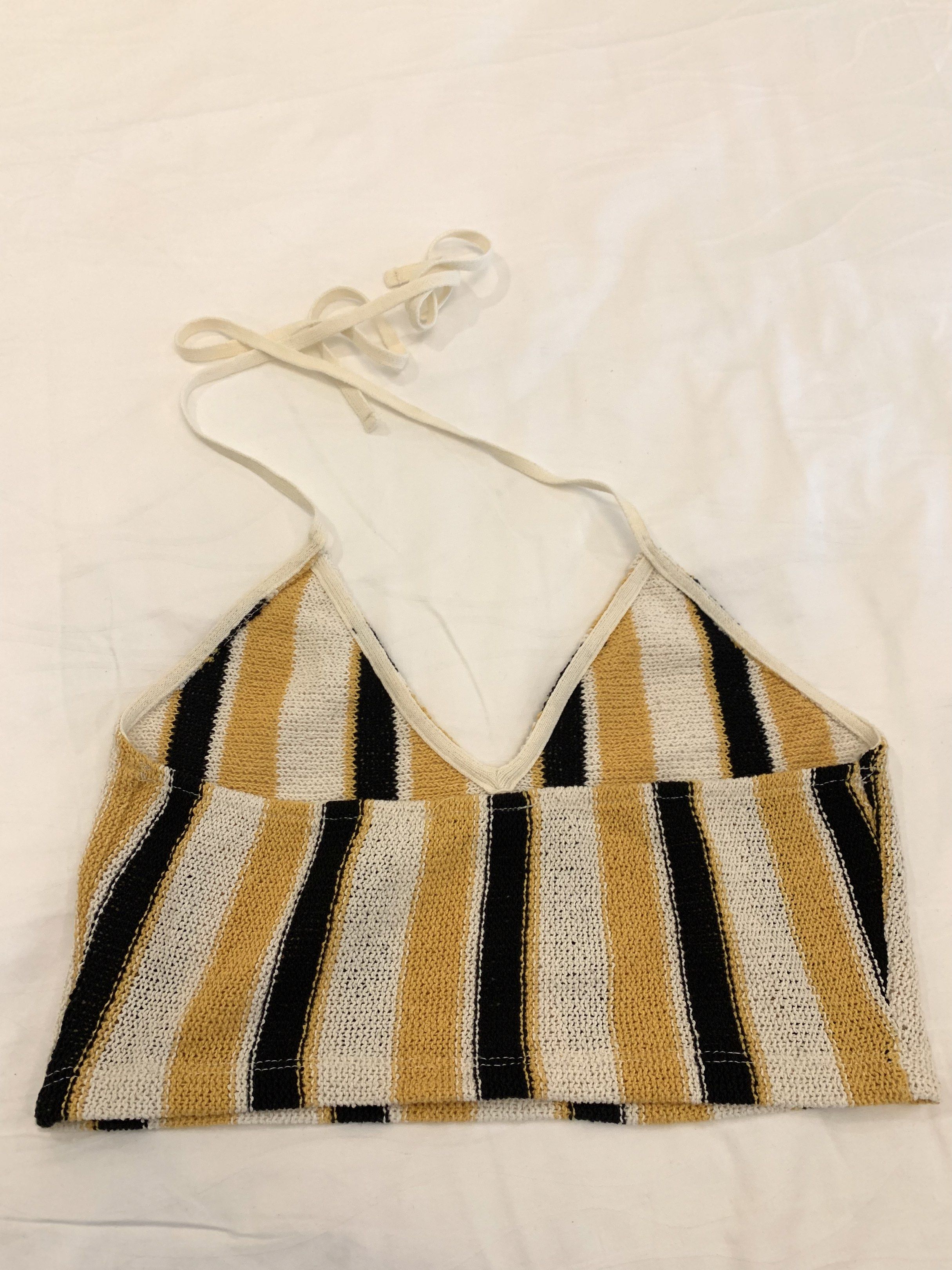 Zara backless halter top (Category: Sleeveless) located in Davao. Submitted by audstuff (Listing ID 1417090272, Image 1). Description: Auth zara knit top Used twice only No flaws Lp posted.