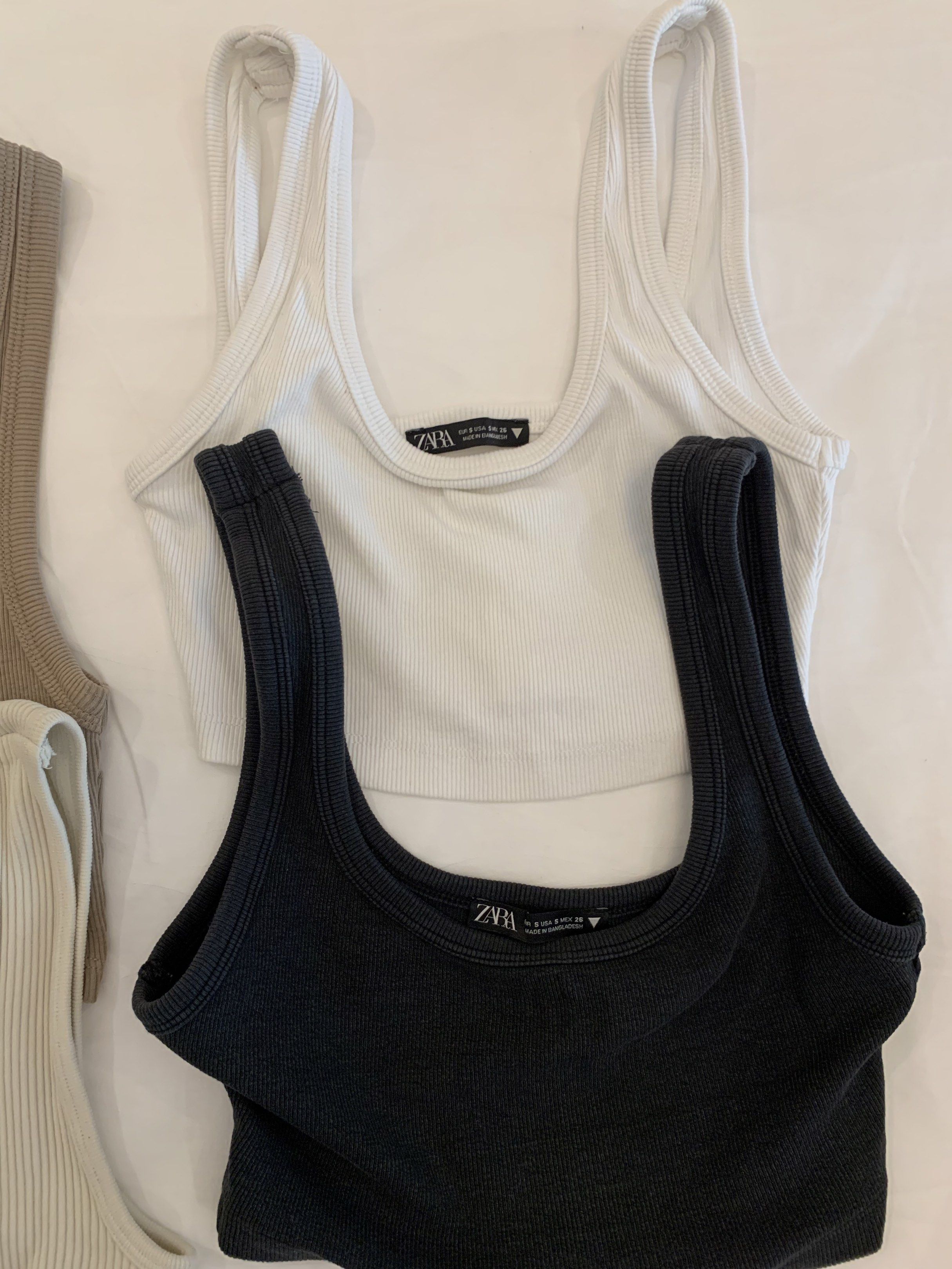 Zara crop tops (Category: Sleeveless) located in Davao. Submitted by audstuff (Listing ID 1417085654, Image 2). Description: All are still in good condition Worn less than 5x only Size xs-s ₱150 each!.