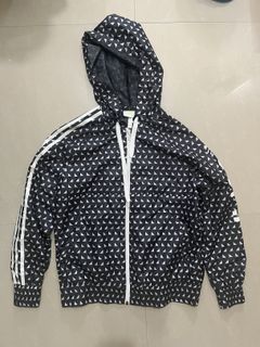 (Category: ) located in . Submitted by thriftcahnge (Listing ID 1417236342, Image 1). Description: .