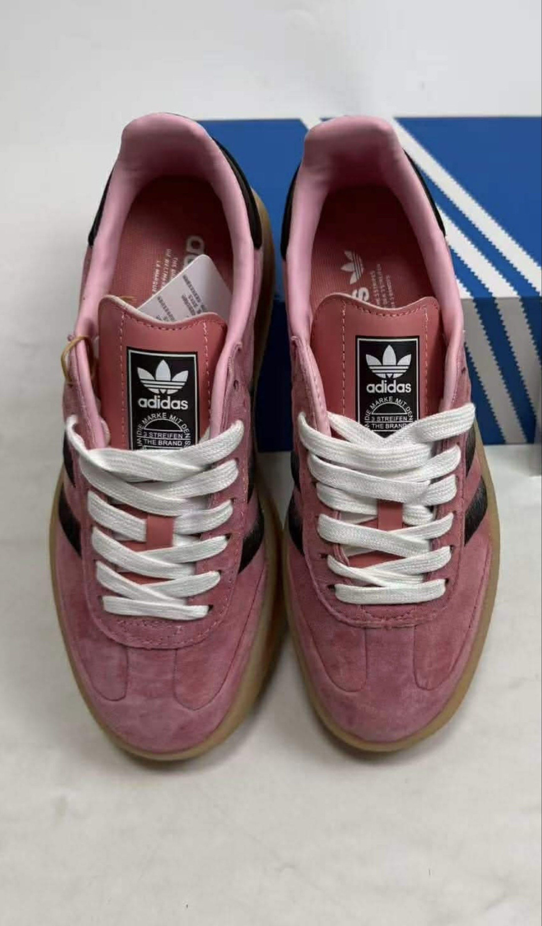 Adidas Sambae Rose Pink Sneakers (Category: Sneakers) located in Makati City. Submitted by bem1996 (Listing ID 1417318754, Image 2). Description: - Adidas Sambae Sneakers - Pink Rose color - Size: UK 6.5 / US 7 - Suede material Price is negotiable! Location: Makati/Taguig.