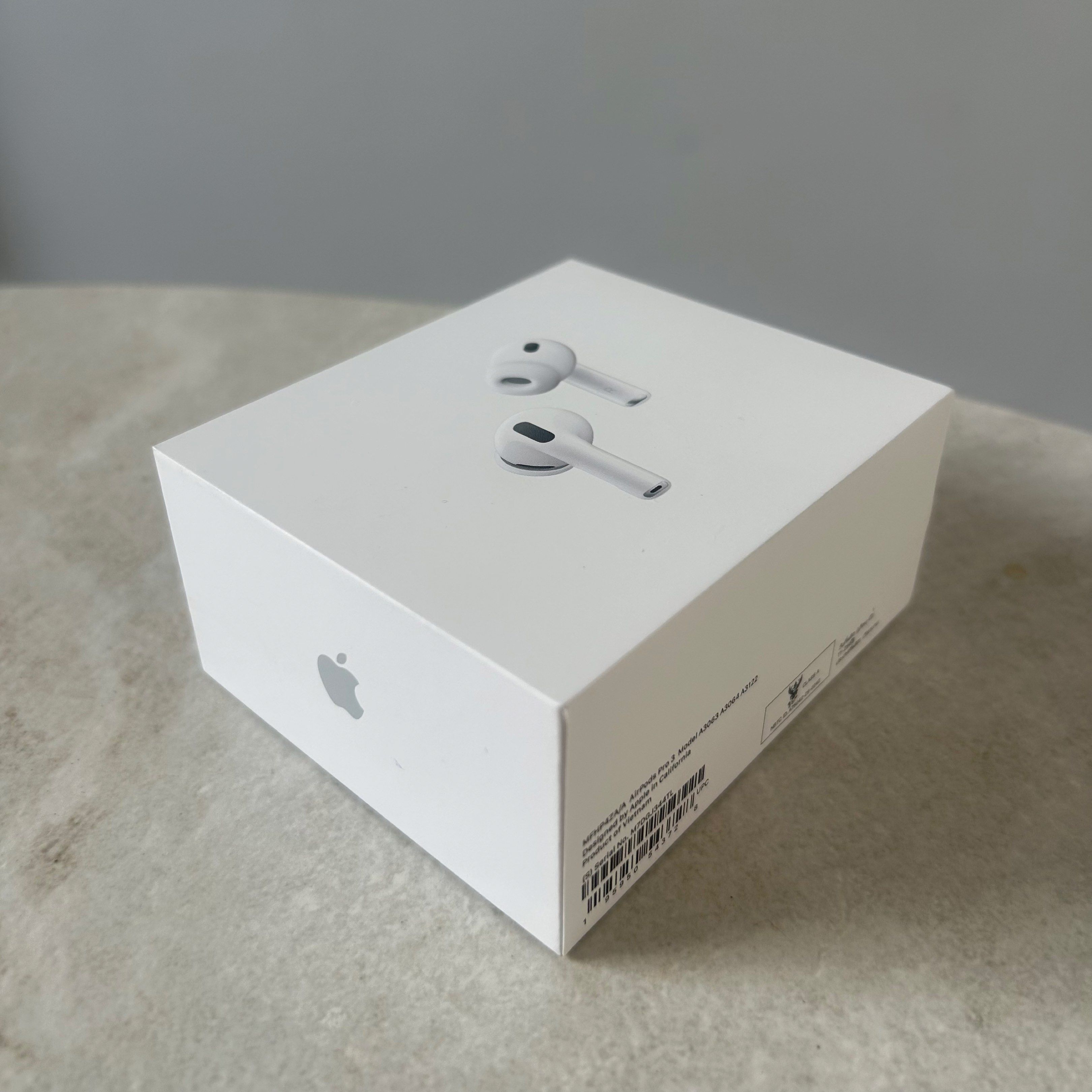 Apple AirPods Pro 365561084755714112