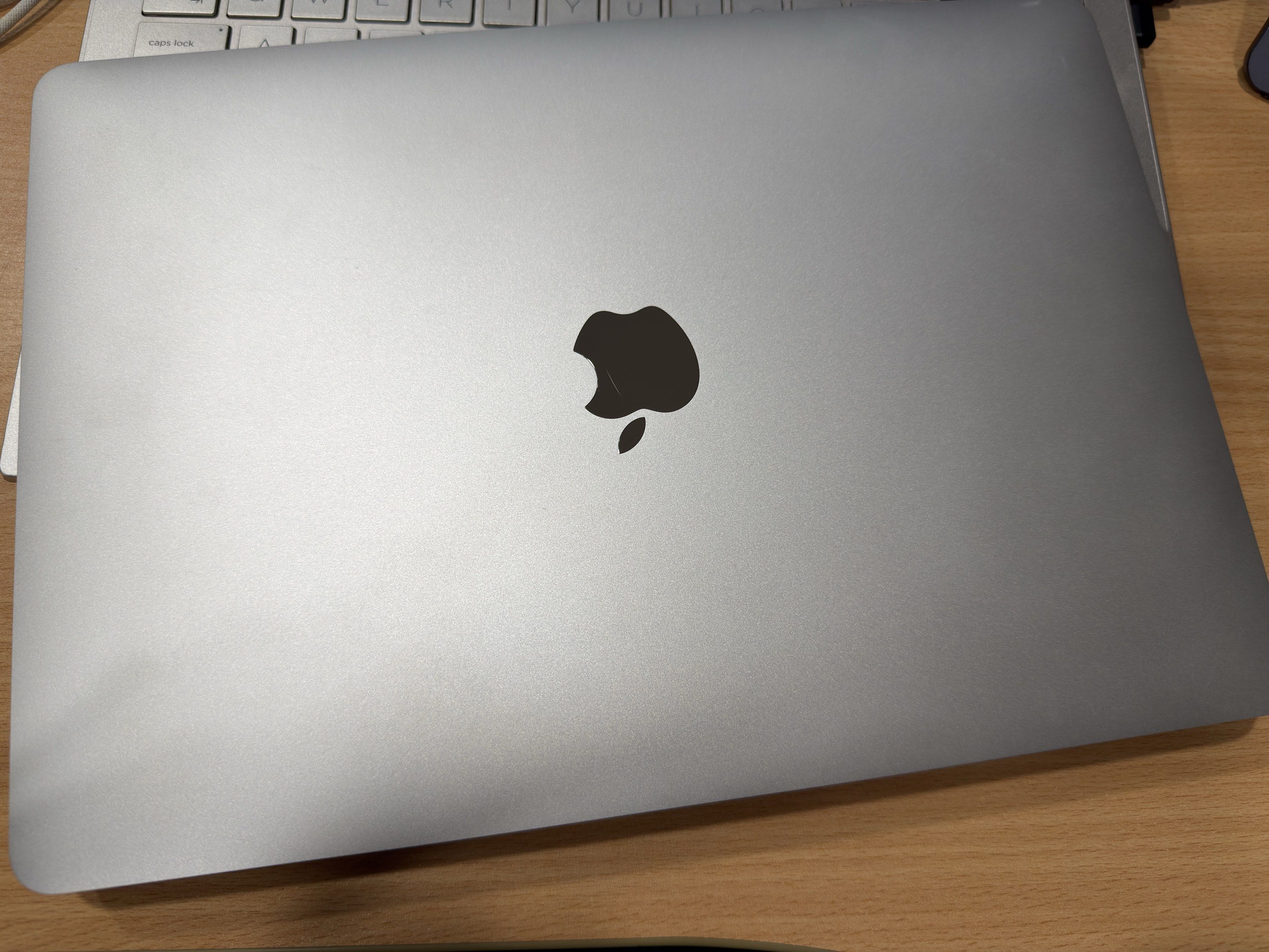 Apple MacBook Pro 13-inch412455286028390402