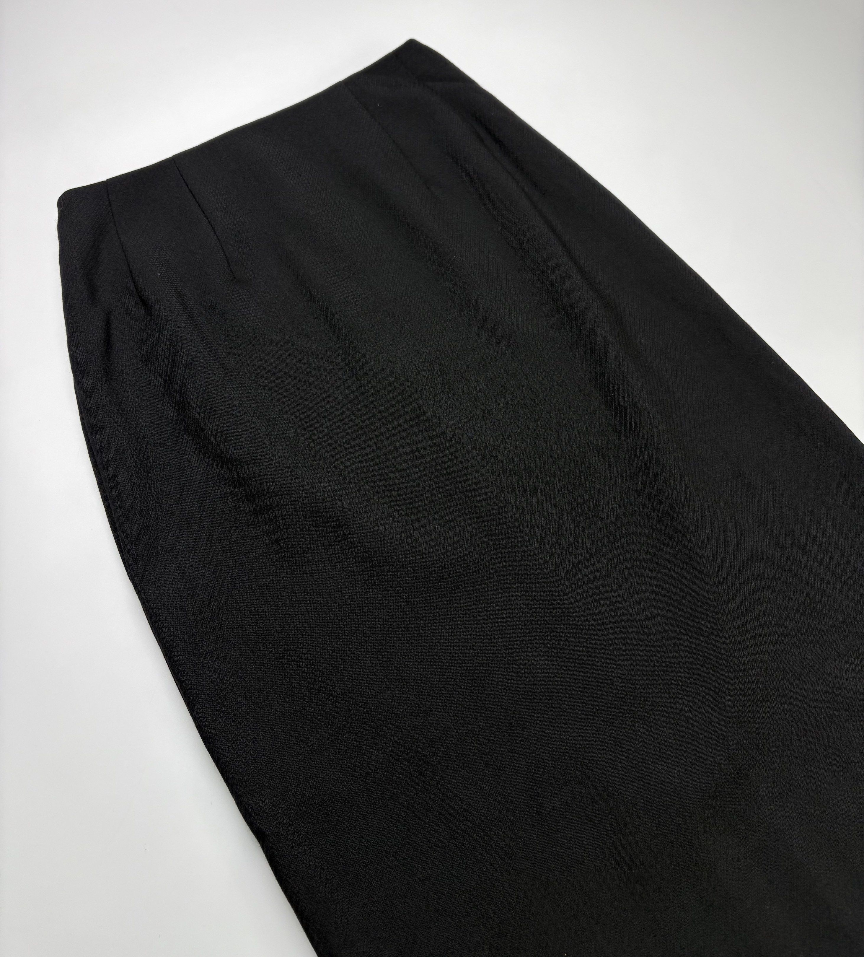 Mainline Avant Garde Comme Des Garcons Wool Maxi Skirt (Category: Skirts) located in Cavite. Submitted by sc_rcity (Listing ID 1417342108, Image 2). Description: Tagged Size : Medium Like New Authentic Made in Japan Zipper : Ykk No Flaw Waist 13 Length 37 Hem 17.