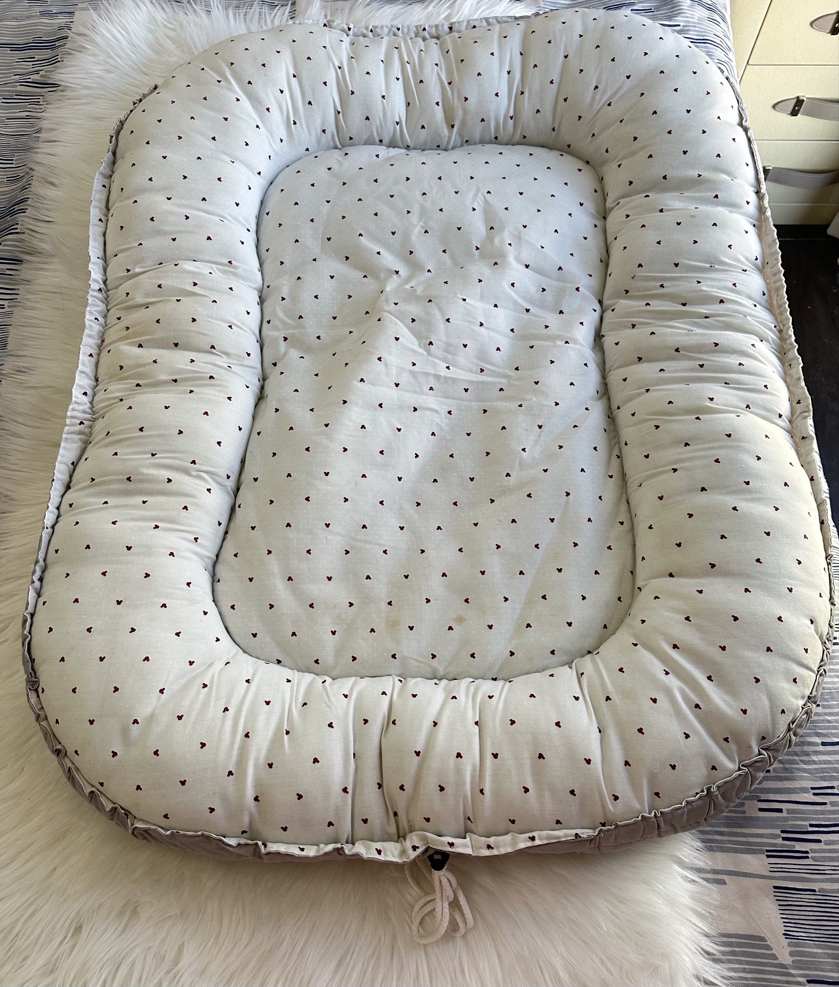 Baby Bed Nest with Heart Pattern (Category: Cots & Cribs) located in Makati City. Submitted by joycexu00 (Listing ID 1417296989, Image 2). Description: -Need wash only. Hindi na nagamit ng matagal. Length: 29 inches Width: 21.5 - 22 inches.