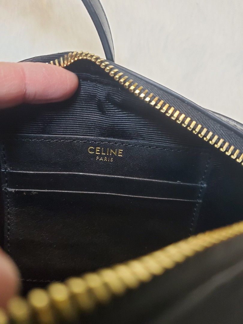 Celine Slingbag (Category: Luxury Bags & Wallets) located in Manila. Submitted by althearayala0621 (Listing ID 1417266463, Image 3). Description: .
