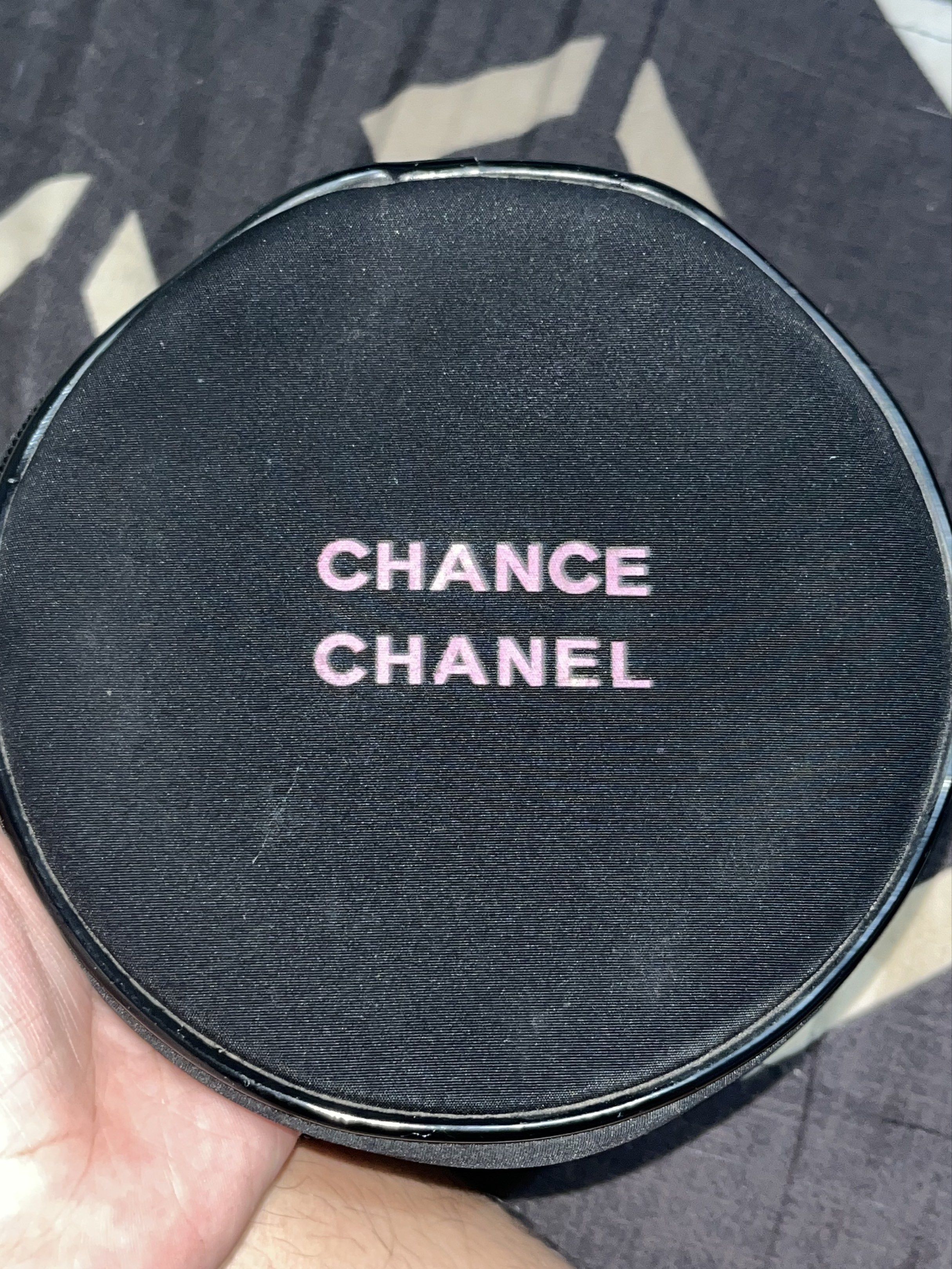 Chanel Chance Cosmetic Bag (Category: Luxury Bags & Wallets) located in Urdaneta. Submitted by _saphiera (Listing ID 1417353699, Image 1). Description: Goods na lagayan ng make ups!! .