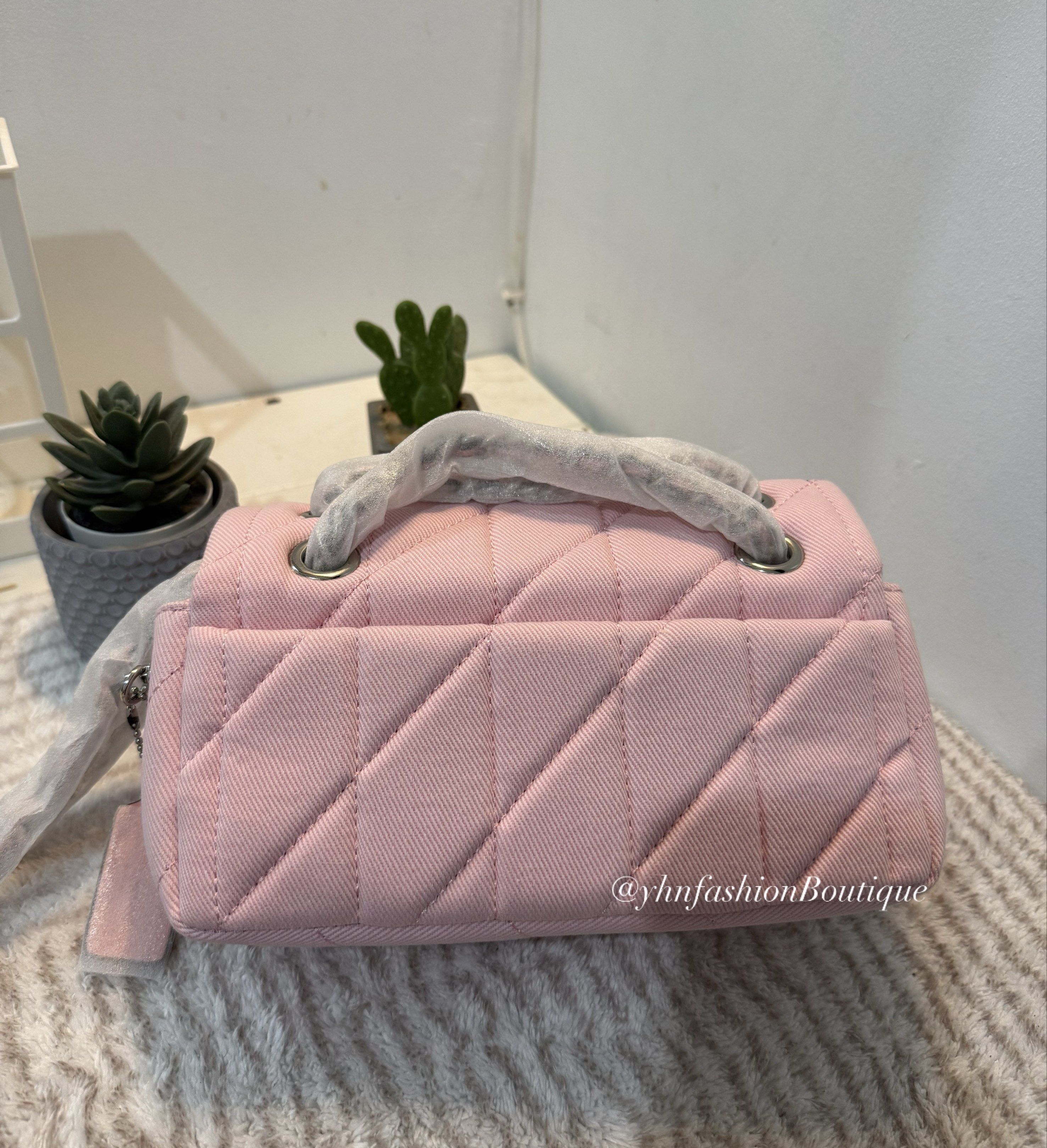 Coach Tabby 20 denim ‼️ (Category: Luxury Bags & Wallets) located in Las Pinas. Submitted by yhn_boutique (Listing ID 1417251982, Image 2). Description: Actual pic posted Lalamove/ J&T Complete inc Dm 🌸.