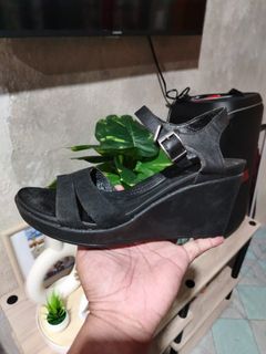 (Category: ) located in . Submitted by tedanzthrift (Listing ID 1417364110, Image 1). Description: .