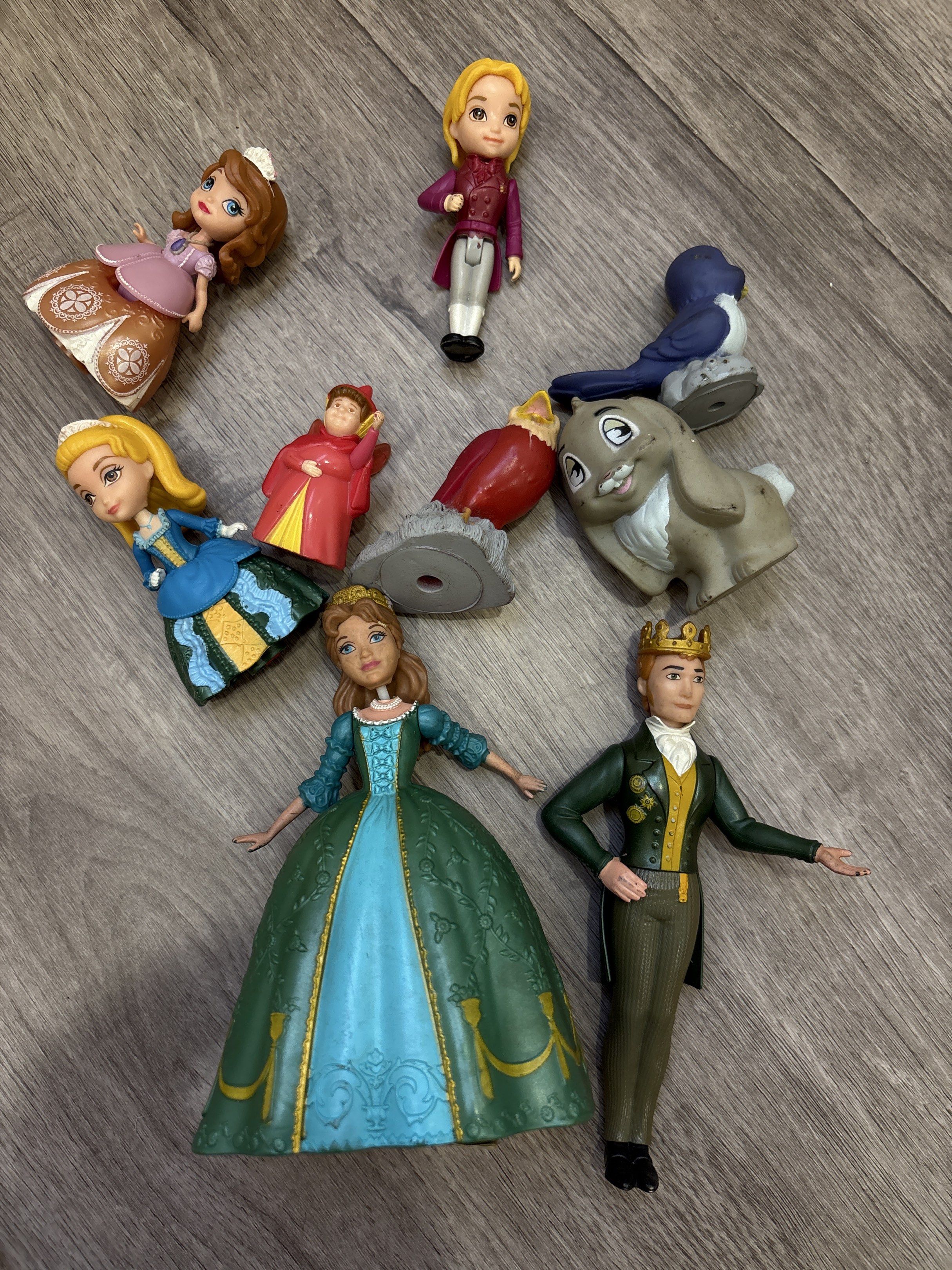 Disney Sofia the First Toy Figures Set 9, Hobbies & Toys, Toys & Games ...