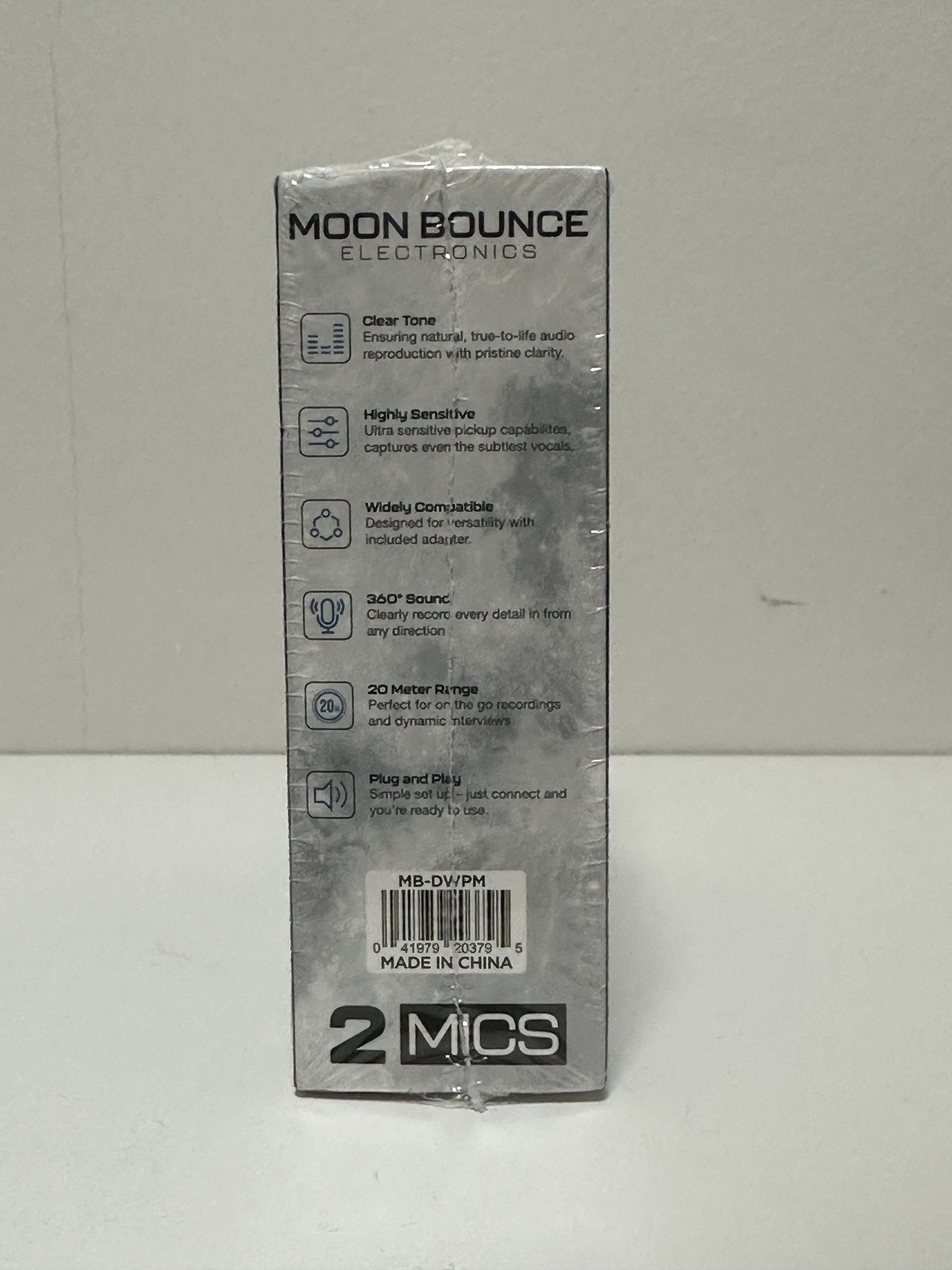 Dual wireless PODCAST Microphones (Category: Microphones) located in Pateros City. Submitted by stuffcornerph (Listing ID 1417339118, Image 3). Description: Bought in US.. Brand new & Sealed.