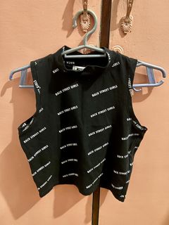 (Category: ) located in . Submitted by wears.thea (Listing ID 1417293655, Image 1). Description: .