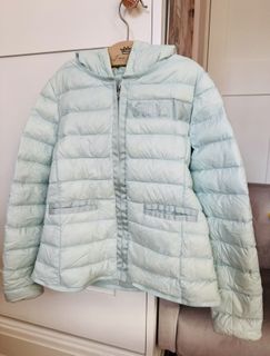 （分類：）位於 。 由 joliebb 提交（商品編號 1417386736，圖片 1）。簡介： 。