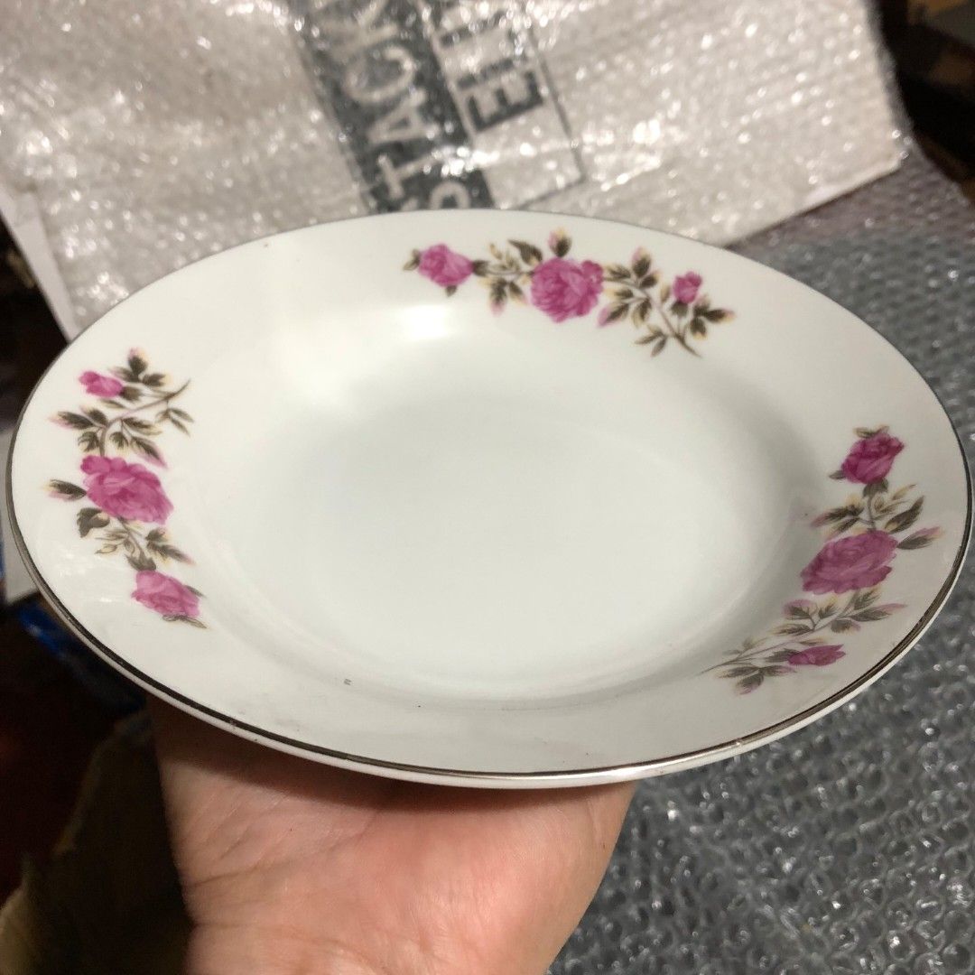Floral Design pasta Plates 2pcs take all (Category: Dinnerware & Cutlery) located in Caloocan City. Submitted by e_o62059 (Listing ID 1417402647, Image 3). Description: - Set of 2 white pasta plates - Features a charming pink rose floral design - Elegant silver lining - 8-inch diameter - 1.75 inches high brand new unused issue- one is with minimal stain,see photo included;its not rough Textured nor chips.