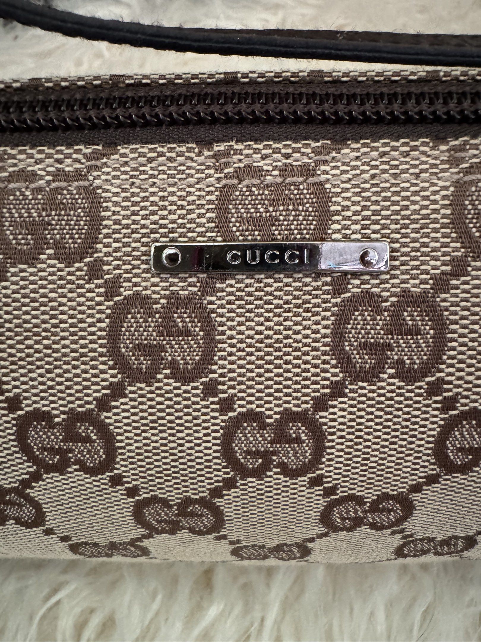 Gucci Boat Bag (Category: Luxury Bags & Wallets) located in Cavite. Submitted by japan_vintage_bags (Listing ID 1417222146, Image 3). Description: Authentic Gucci Boat Pochette Bag Japan Sourced No cracks, no glazing issue, no open piping Hardware still shiny, no fadings/tarnish Canvas is still clean no stains, no discoloration Clean interior, no foul smell In excellent condition Money back guarantee if proven fake Inclusions: Generic dustbag onl