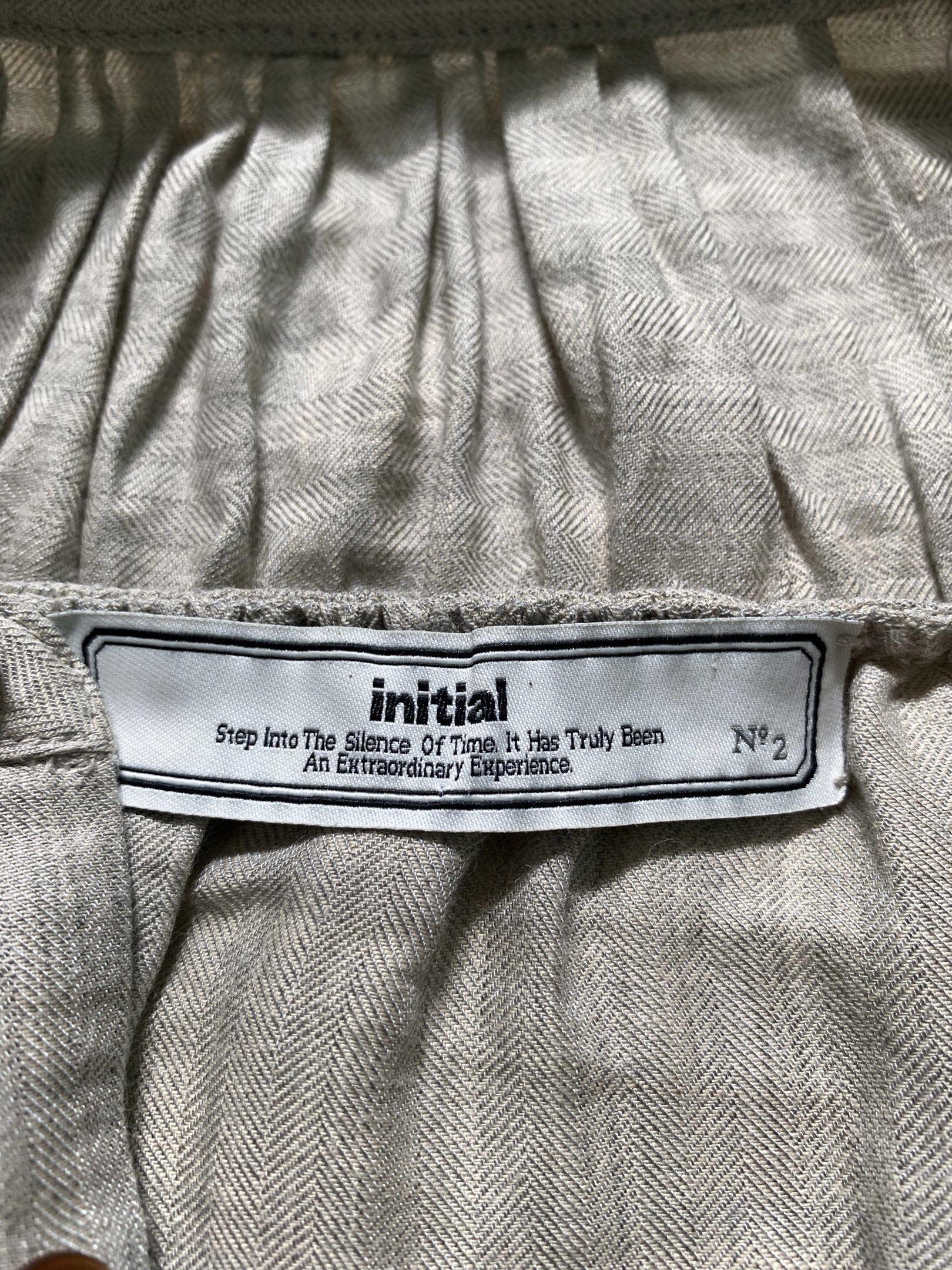 Initial Shirt (Category: Formal Shirts) located in San Carlos. Submitted by the.almanac.ph (Listing ID 1417268577, Image 3). Description: Initial Shirt Fits S Width - 19 Length - 26-27(Back) ₱ 500.00 +shipping fee swipe for the details and condition of the item. .