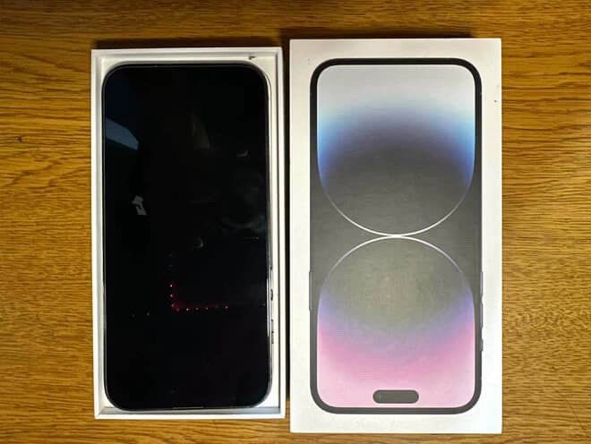 Iphone 14 Pro Max (Category: iPhone 14 Series) located in Santiago. Submitted by ace.stuff (Listing ID 1417381538, Image 2). Description: Lady owned Smartlock/ Smart Locked 256 gb Deep purple 78% BH Never been opened 1st owner DM to purchase.