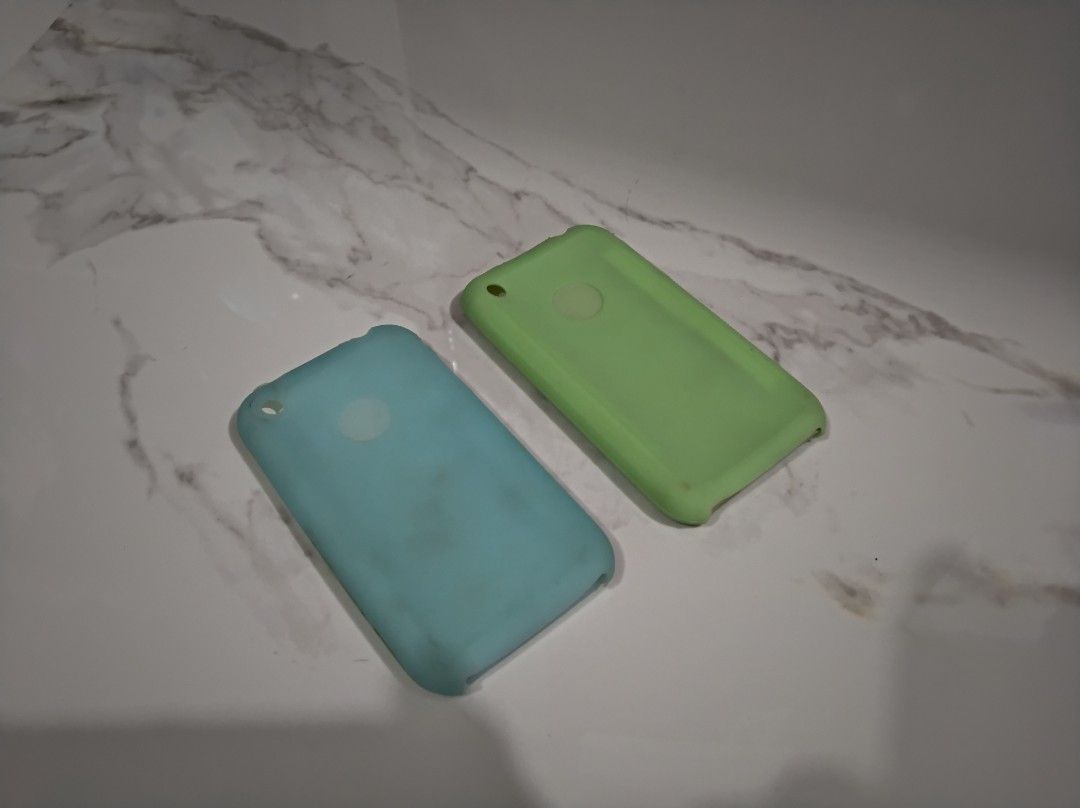 iPhone 2G 1st Gen Case (Category: Cases & Sleeves) located in General Trias. Submitted by mervcorner (Listing ID 1417311622, Image 2). Description: Full coverage rubberized case for apple iphone 2g 1st generation Color: Light Green, Light Blue Price: 450 (each) Utra rare and very hard to find accessory for your collection iphone 2g nowadays. RFS: Decluttering Item Location: General Trias, Cavite Delivery thru LBC or Jnt (at buyer's expense) Conta