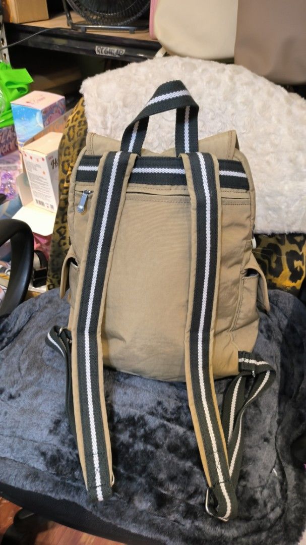 Kipling Backpack (Category: Backpacks) located in Quezon City. Submitted by 88bagelya_ni_rhen88 (Listing ID 1417398698, Image 2). Description: kipling medium size.