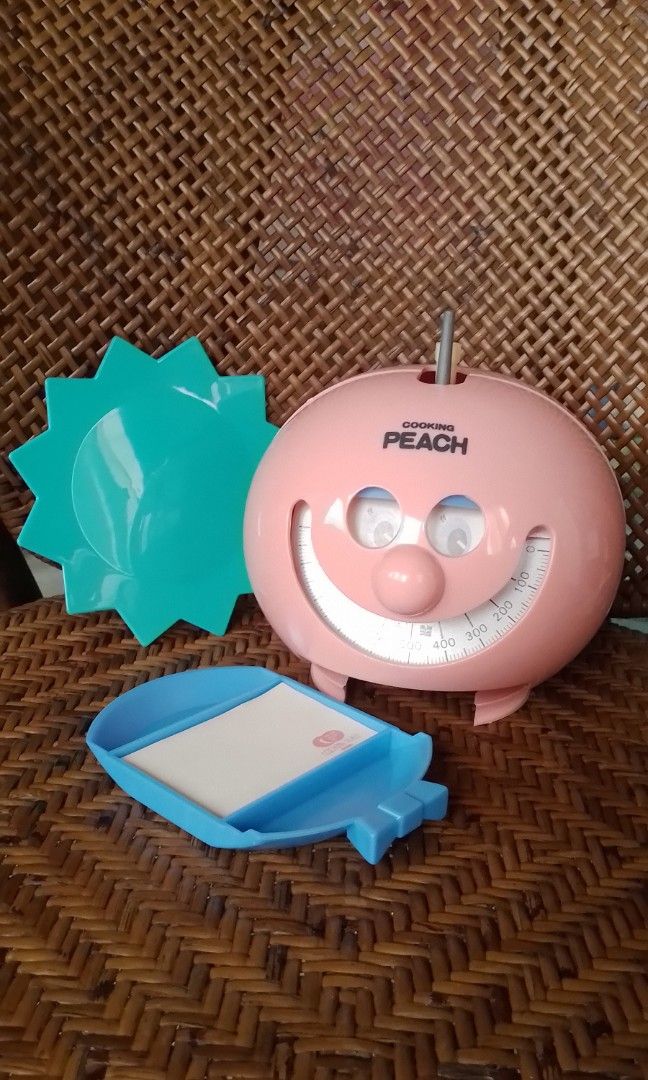 Kitchen Weighing Scale (Category: Health Monitors & Weighing Scales) located in Marikina City. Submitted by brandodracu (Listing ID 1417303433, Image 2). Description: food condition made in japan.