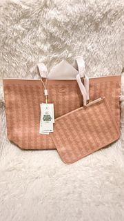 (Category: ) located in . Submitted by bag_botique (Listing ID 1417226001, Image 1). Description: .