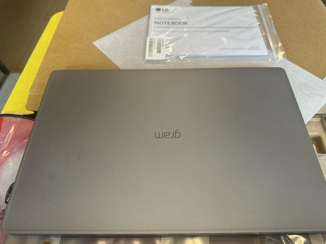 LG Gram Notebook (Category: Laptops & Notebooks) located in Manila. Submitted by niksbacals85406 (Listing ID 1417274424, Image 2). Description: FOR SALE OR SWAP SA iPhone 15 Pro Max & up LG Gram ( BRANDNEW ) Mettalic Gray w/ Manual & Warranty Card Display 15.6 Full HD ( magaan ) Intel Iris XE Graphics i5 1334u 8GB/512GB SSD Type C Charger windows 11 super light weight.