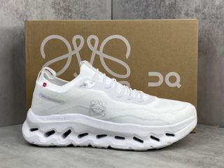 （分類：）位於 。 由 hanamontana29 提交（商品編號 1417294084，圖片 1）。簡介： 。