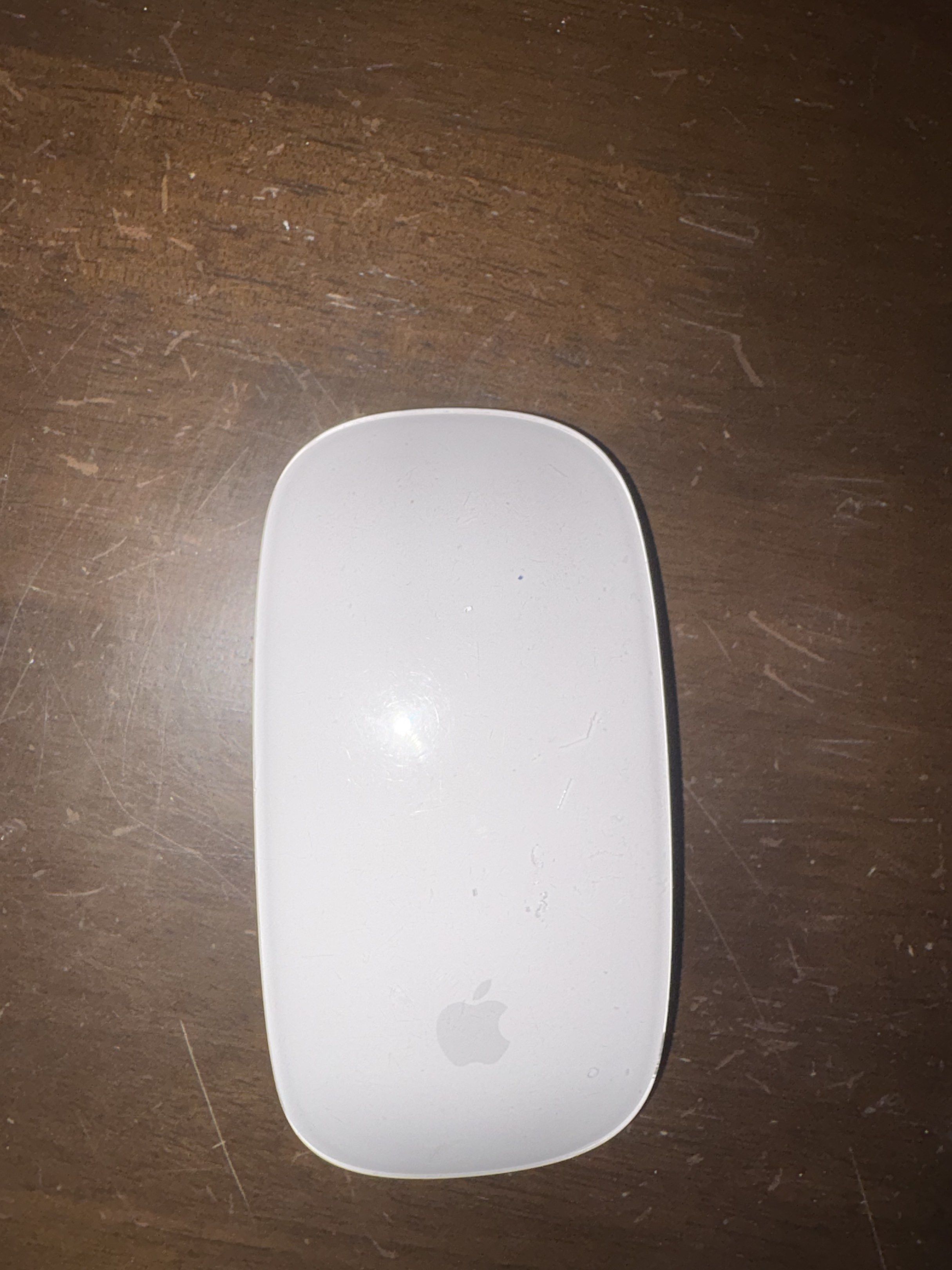 Magic mouse (Category: Mouse & Mousepads) located in Teluk Intan. Submitted by prelovedbyqstpie (Listing ID 1417328928, Image 2). Description: Bought it last year, rarely use. All in great condition. No damage/ scratches. With box..