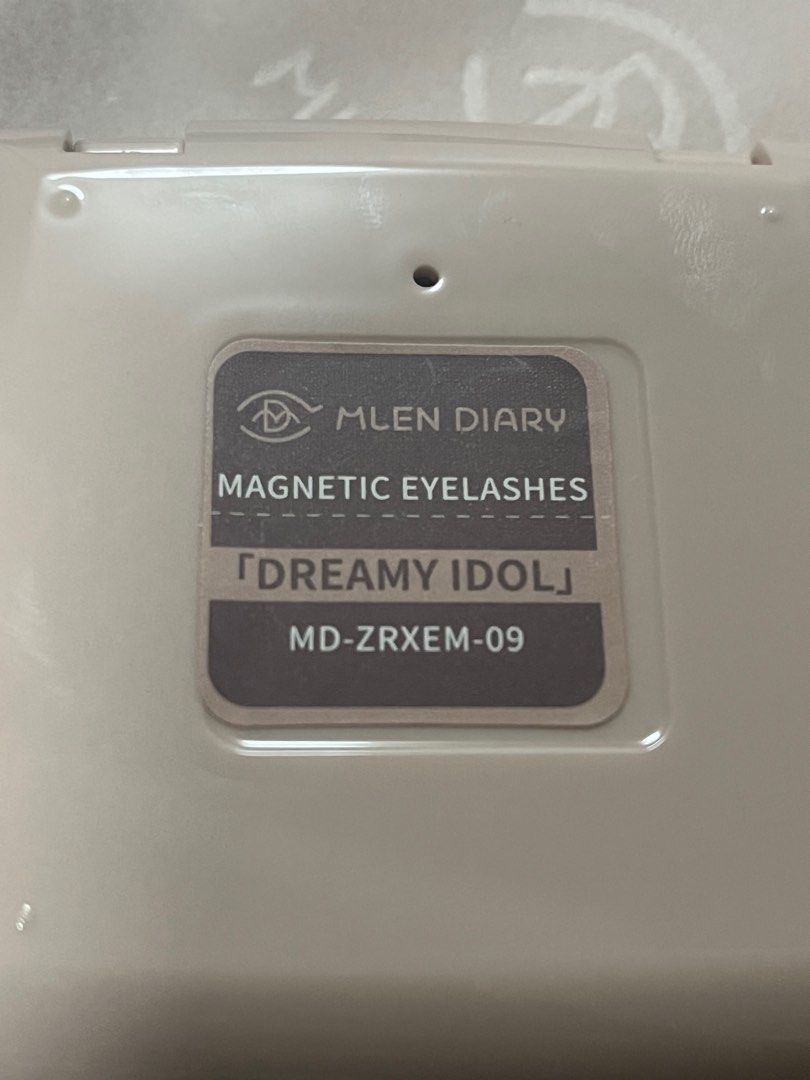 MLEN Diary Eyelash Magnetic False Eyelashes (Category: Makeup) located in Quezon City. Submitted by bebegaze (Listing ID 1417345833, Image 3). Description: Fixed price already. I can include the box. Never been used. Just tried it on. Bought at orange app. Design: Dreamy Idol Rfs: Doesnt suit me. .