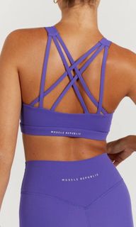 (Category: ) located in . Submitted by thrifteesmitheetimothee (Listing ID 1389669421, Image 1). Description: .