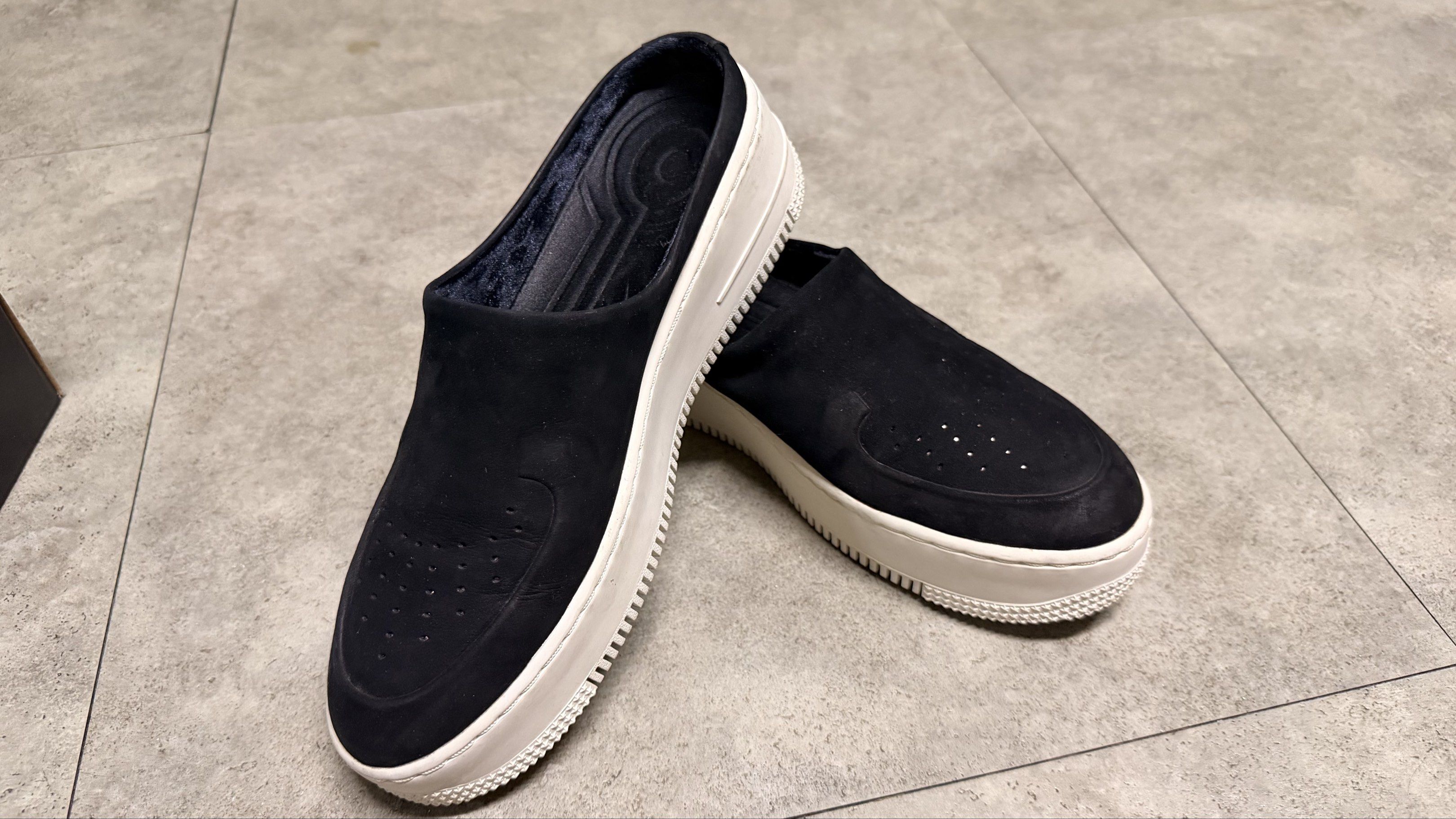 Nike W AF1 Lover XX PRM Mules (Category: Sneakers) located in Cavite. Submitted by rhea0218 (Listing ID 1417249599, Image 2). Description: - Nike W AF1 Lover XX PRM mules - Color: Black - White sole - Slip-on design - Size: 7.5 US / UK 5 / EUR 38.5 - Includes original box - Model number: BV8249 001.