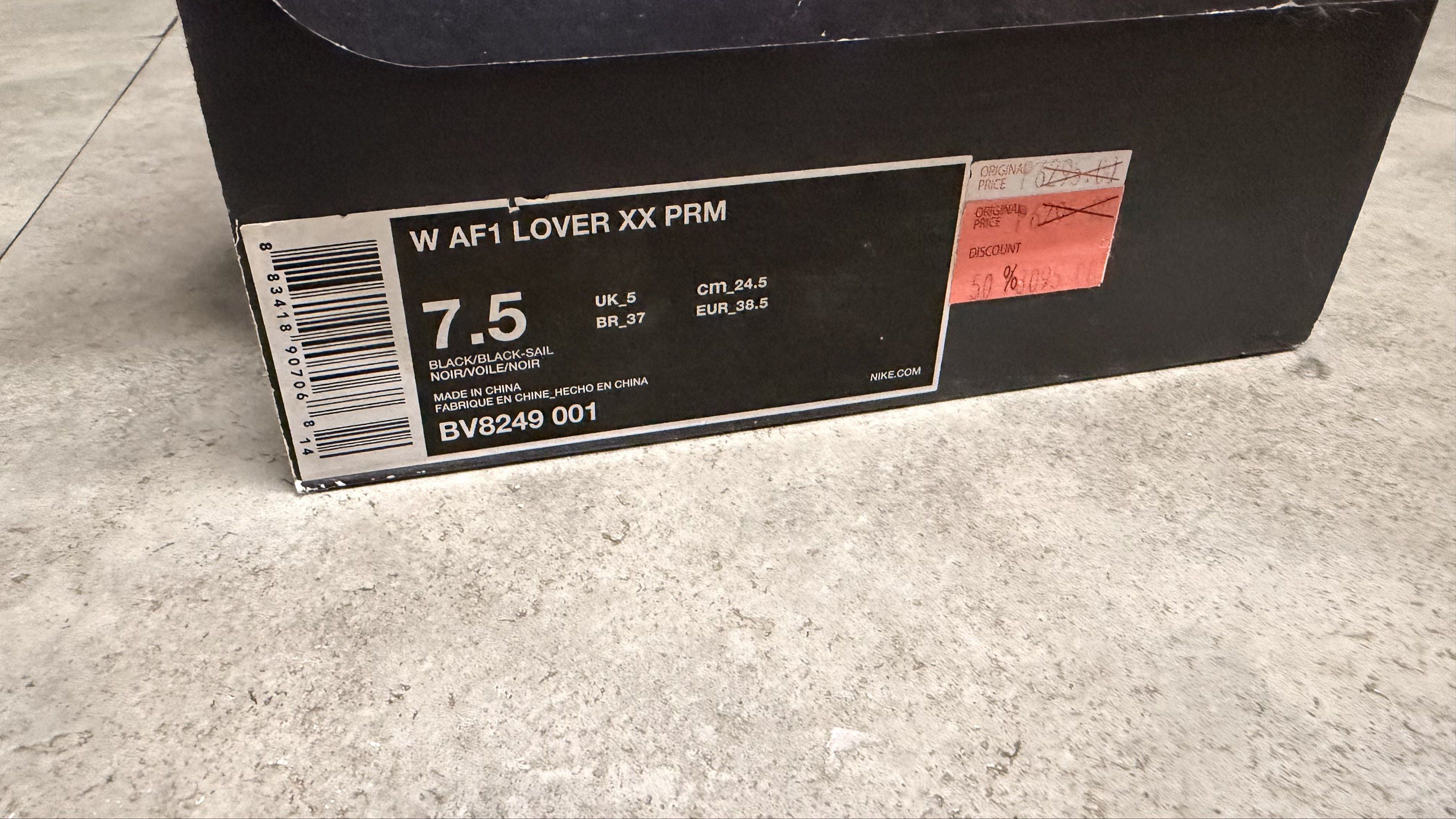 Nike W AF1 Lover XX PRM Mules (Category: Sneakers) located in Cavite. Submitted by rhea0218 (Listing ID 1417249599, Image 3). Description: - Nike W AF1 Lover XX PRM mules - Color: Black - White sole - Slip-on design - Size: 7.5 US / UK 5 / EUR 38.5 - Includes original box - Model number: BV8249 001.