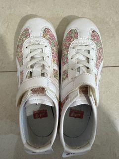(Category: ) located in . Submitted by yahui (Listing ID 1417368176, Image 1). Description: .