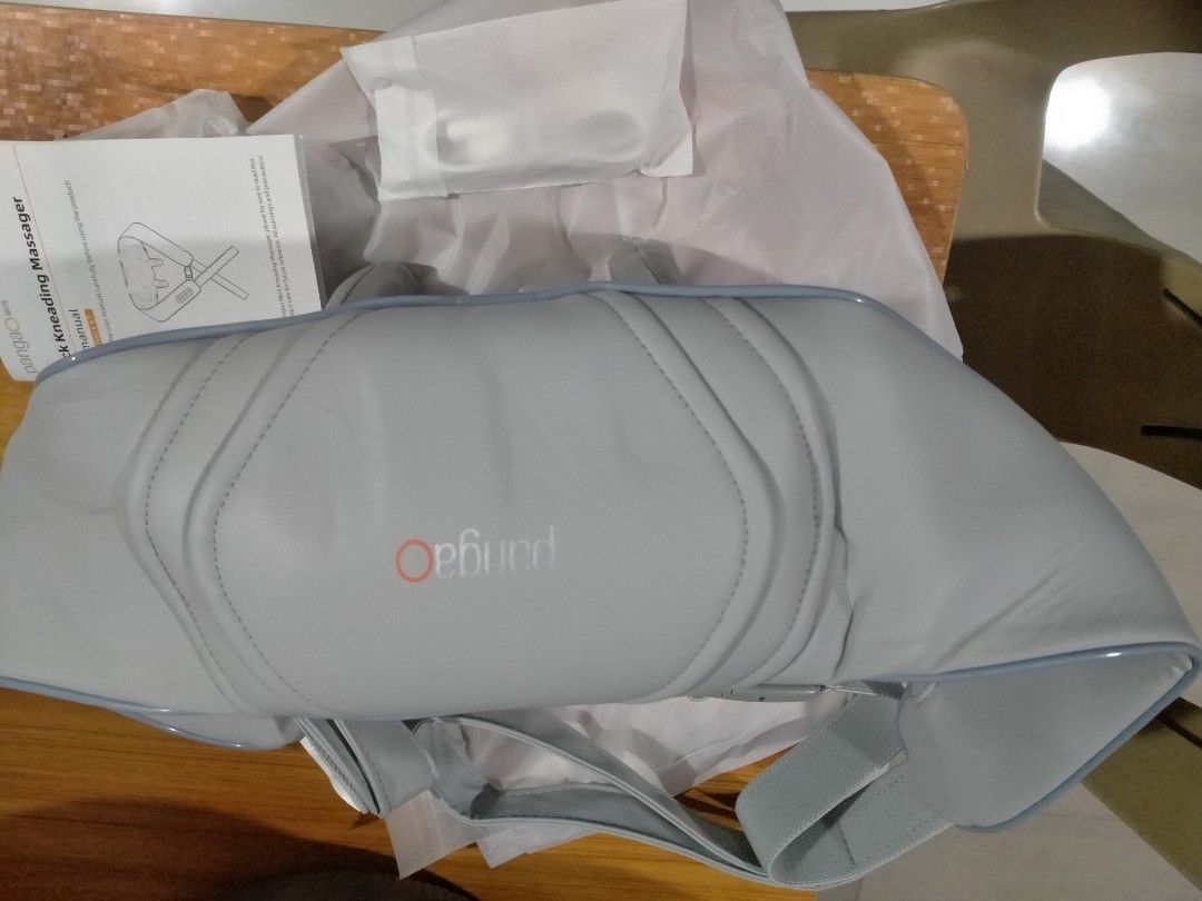 Pangao Neck Kneading Massager K7 (Category: Massage Devices) located in Manila. Submitted by yojmargallo1791 (Listing ID 1417398909, Image 3). Description: - Pangao Neck Kneading Massager K7 - 3D massage heads for a human-hand simulation - Designed to be worn around the neck - Comes with a user manual - Color: Gray.