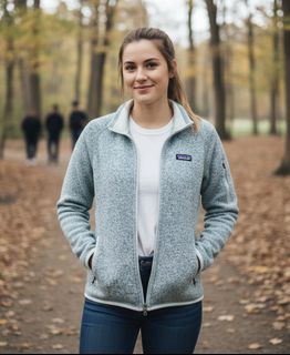(Category: ) located in . Submitted by y2k.luxury.streetwear.outdoor (Listing ID 1417384487, Image 1). Description: .