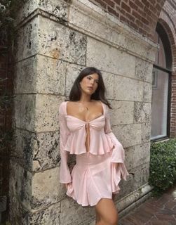 (Category: ) located in . Submitted by hunnybxnnies (Listing ID 1417306442, Image 1). Description: .