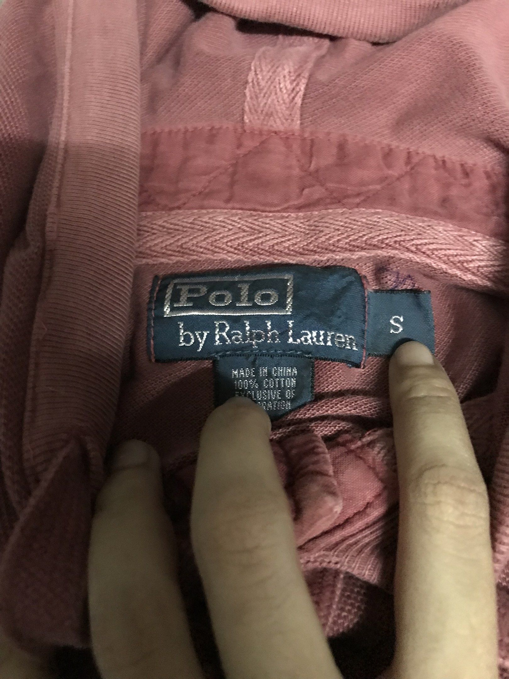 Ralph Lauren Polo Hoodie (Category: Hoodies) located in Manila. Submitted by z_ware (Listing ID 1417358520, Image 3). Description: - small to medium 20W/25L (not sure) - 8/10 condition and color rate - freeshipping (jnt) - lalamove can do but not free sf - no COD.