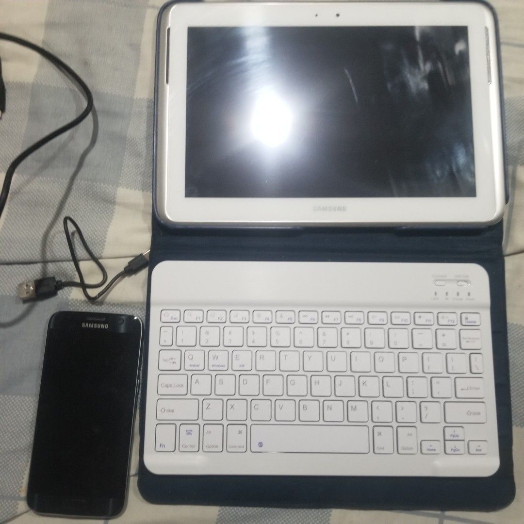 Samsung tablet 10.1 with coverstand, bluetooth (Category: Android) located in Paranaque City. Submitted by showboat (Listing ID 1417399942, Image 2). Description: complete bundle set with cover stand, bluetooth keyboard with micro SD.