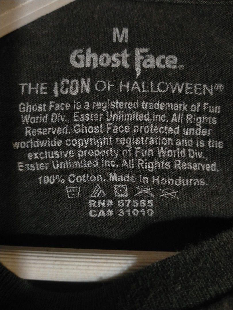 SCREAM Ghost Face Tarot Card Black Medium Shirt (Category: Shirts) located in Manila. Submitted by whisfrab (Listing ID 1417358250, Image 3). Description: 19*26.5 Good condition Lose stitches neck part (see last pic) 8.5/10 MOP thru Gcash.
