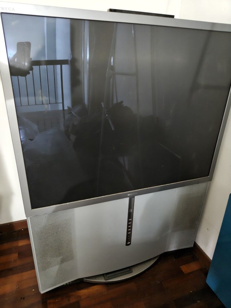 Sony WEGA Large Retro Boom TV 43 inch -Rear-projection television (RPTV ...