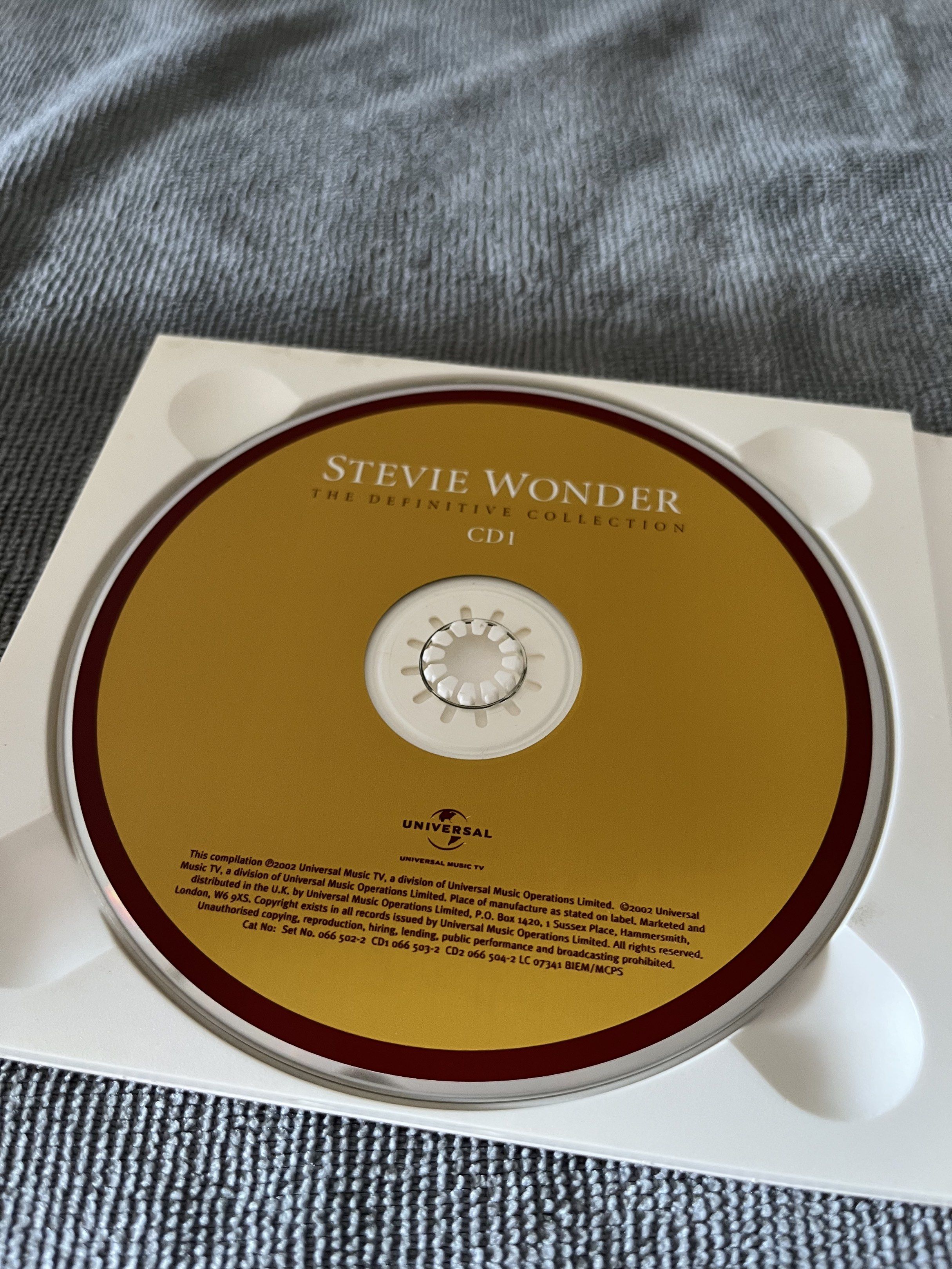 Stevie Wonder - The Definitive Collection (CD) (Category: CDs & DVDs) located in Quezon City. Submitted by BRANDNEWSUPERSALE (Listing ID 1417242409, Image 3). Description: - Stevie Wonder's "The Definitive Collection" (2CD set). - Features a wide selection of his greatest hits. - Includes two CDs. - CD case with Stevie Wonder photo and tracklist..