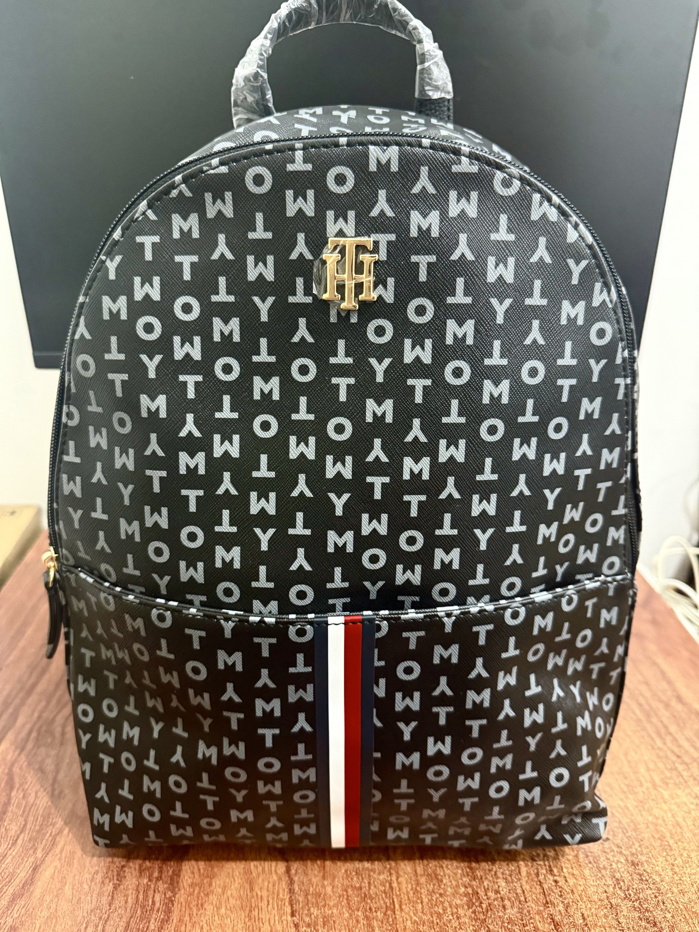 Tommy Hilfiger Backpack (Category: Backpacks) located in Quezon City. Submitted by decluttermarla (Listing ID 1417251722, Image 2). Description: Last price at 1k, originally posted 1500.