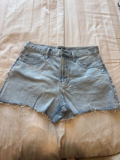 (Category: ) located in . Submitted by sg60year (Listing ID 1417320741, Image 1). Description: .