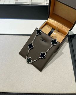 (Category: ) located in . Submitted by lucky.purchase (Listing ID 1417379043, Image 1). Description: .