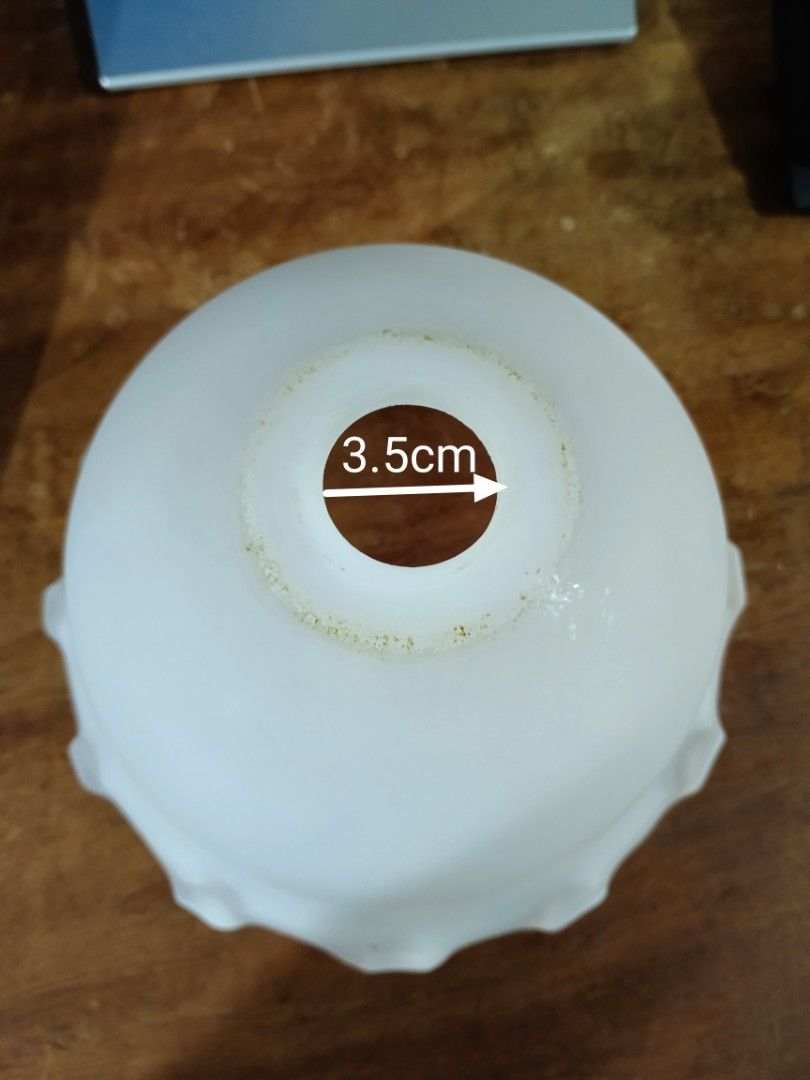Vintage Milk Glass Verina (Category: Dinnerware & Cutlery) located in Manila. Submitted by gieboy65 (Listing ID 1417258317, Image 3). Description: Excellent Vintage Shape and Condition No Chips nor Hairline see Photos for References location Brgy Rizal Makati/Taguig near BGC/ C5 MOP Gcash or Cash upon pick up.