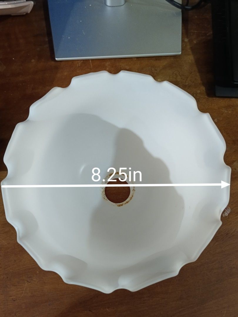 Vintage Milk Glass Verina (Category: Dinnerware & Cutlery) located in Manila. Submitted by gieboy65 (Listing ID 1417258317, Image 2). Description: Excellent Vintage Shape and Condition No Chips nor Hairline see Photos for References location Brgy Rizal Makati/Taguig near BGC/ C5 MOP Gcash or Cash upon pick up.